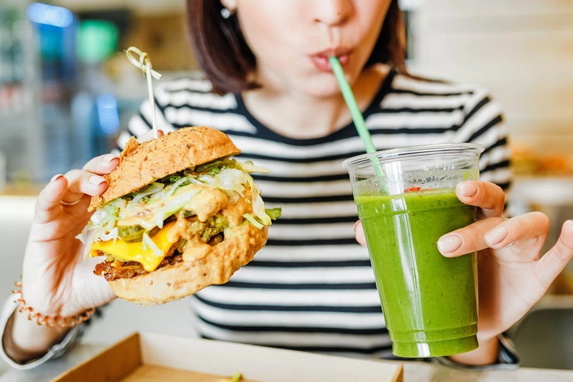 “Fast food”un yeniyetmələrə zərəri aşkarlandı