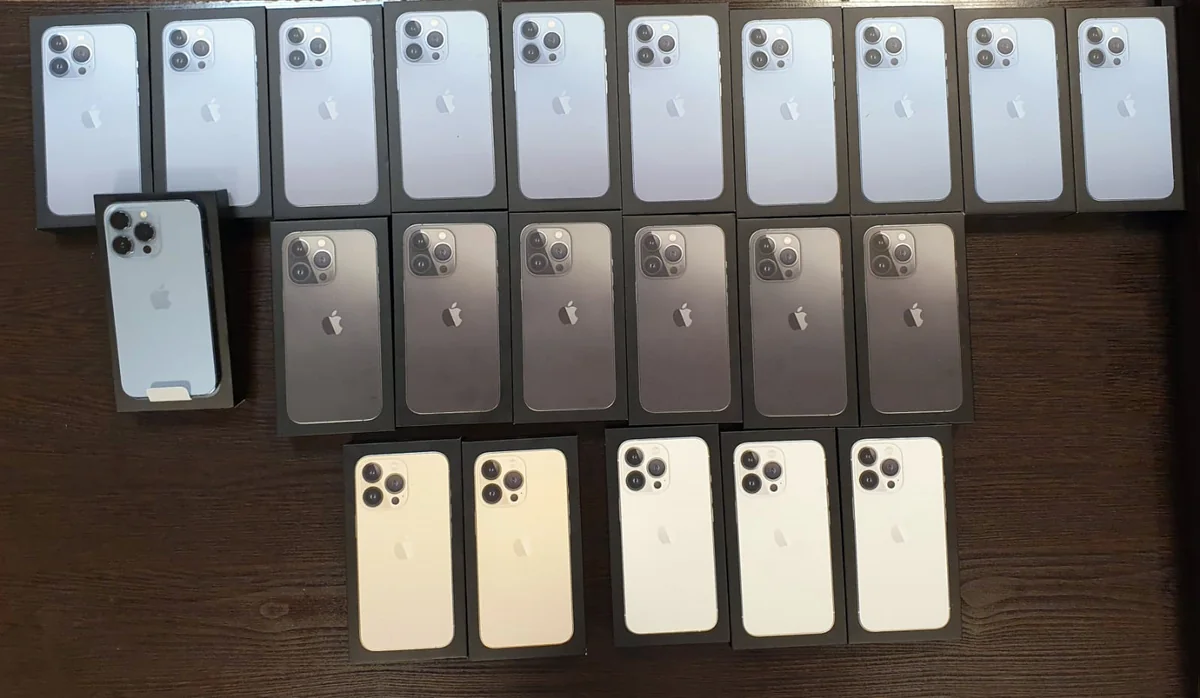 Azərbaycan gömrükçüləri 22 ədəd mobil telefon müsadirə edib