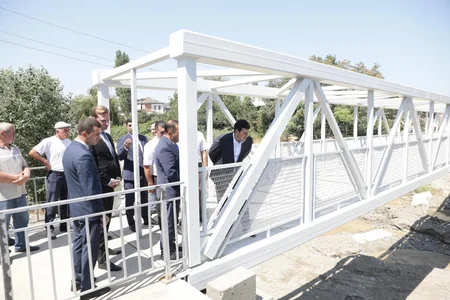 В селе Кёхня Хачмаз построен новый пешеходный мост через Гудиалчай