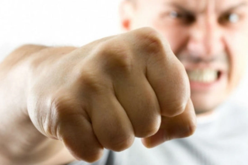 Goranboyda evə girən oğrular ər və arvadı döyüb