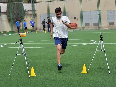 Futbol hakimləri fiziki hazırlıq üzrə test veriblər