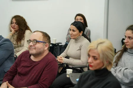 Azərbaycanda uşaq hüquqlarının qorunması sahəsindəki problemlər müzakirə olunub