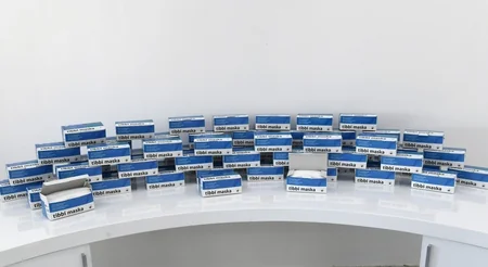 Ilham Aliyev, Mehriban Aliyeva inaugurate face mask factory