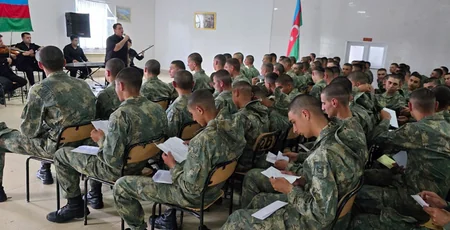 Müstəqillik Günü münasibətilə Azərbaycan Ordusunda silsilə tədbirlər keçirilib