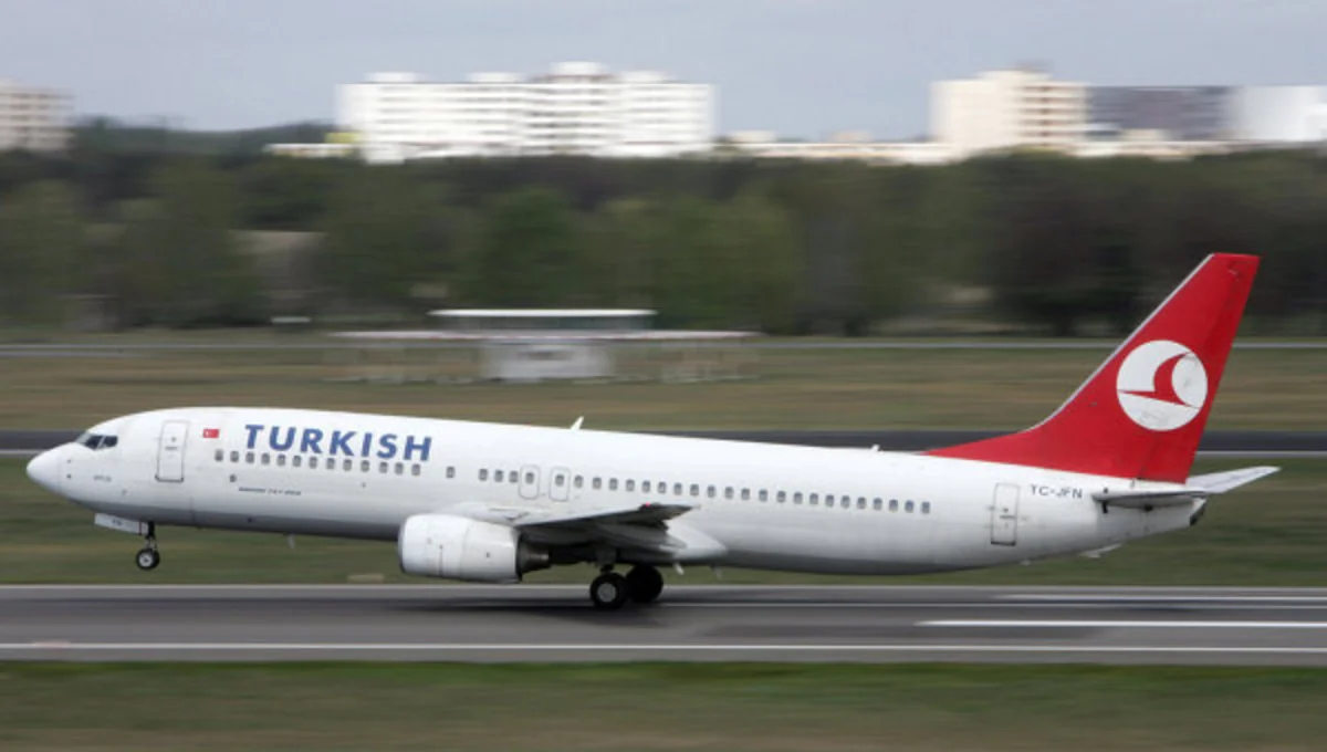 Turkish Airlines отменила все 925 рейсов на 16 июля из-за ситуации в Турции
