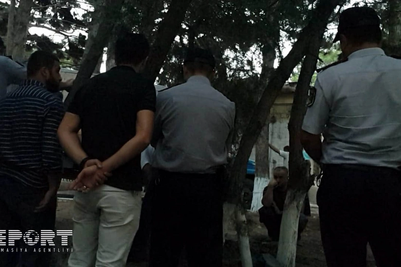 Abşeronda cərəyan vurması nəticəsində ölən məktəblini atası xəstəxananın həyətində basdırıb - FOTO