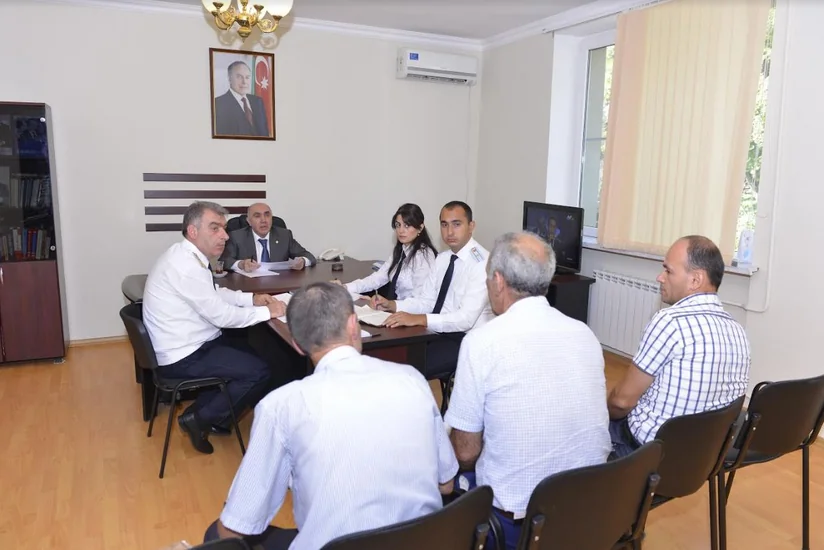 Baş prokuror Qaxda vətəndaşları qəbul edib