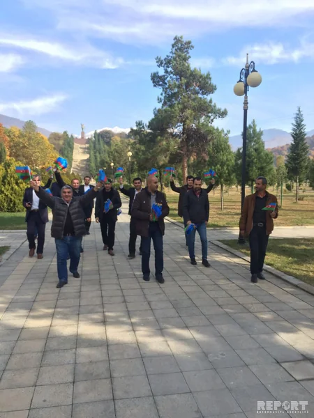 Parlament jurnalistləri şimal-qərb bölgəsində bayraq aksiyası keçirib