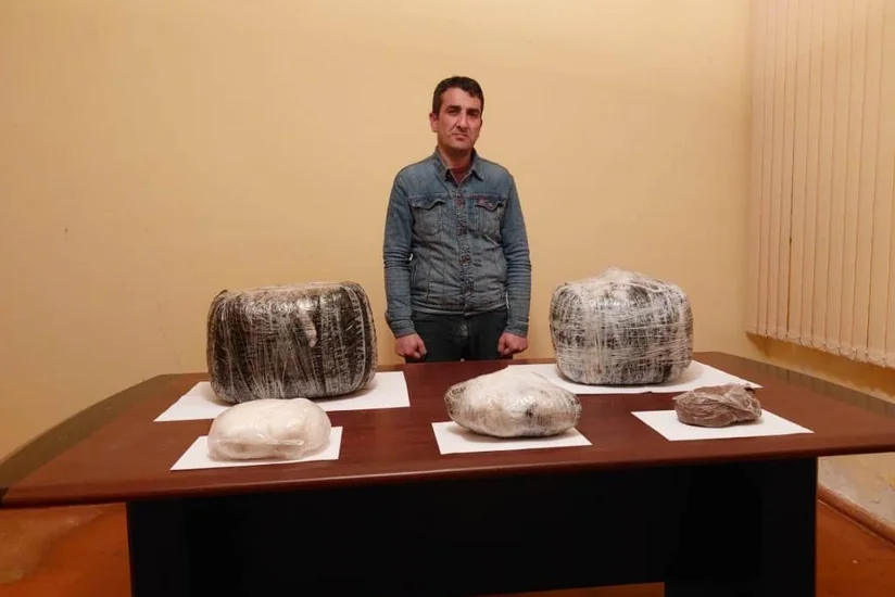 Задержан пытавшийся провезти в Азербайджан контрабандой наркотики