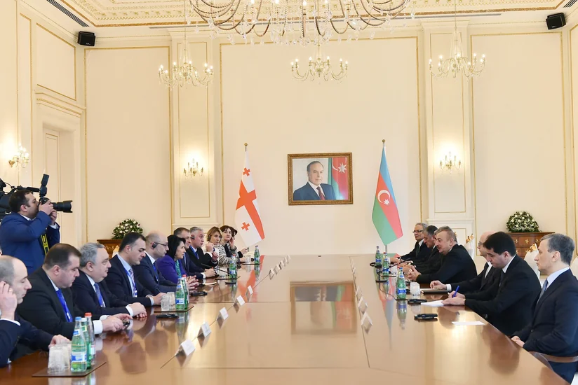 Azerbaijani, Georgian presidents hold expanded meeting