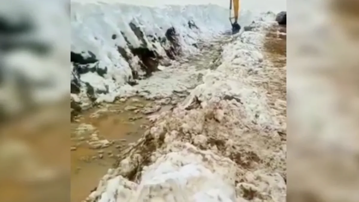 Ordubadda Zəvvar arxı qardan və lildən təmizlənib