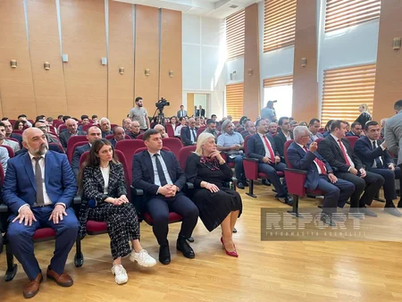 Sənayenin alternativ enerjidən istifadəyə keçidinə həsr olunan tədbir keçirilib