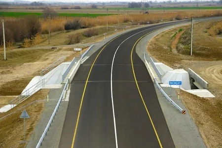 Mingəçevir-Bəhramtəpə yolunun 26 kilometrlik hissəsi istismara verilib