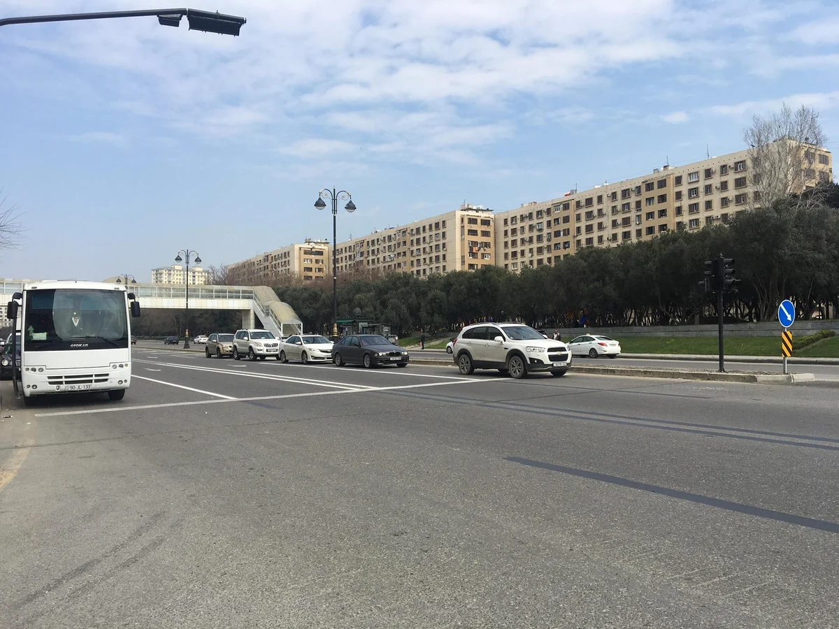 Bakının Nobel prospektində və Zığ şosesində yeni sola və geriyə dönmə yerləri yaradılıb