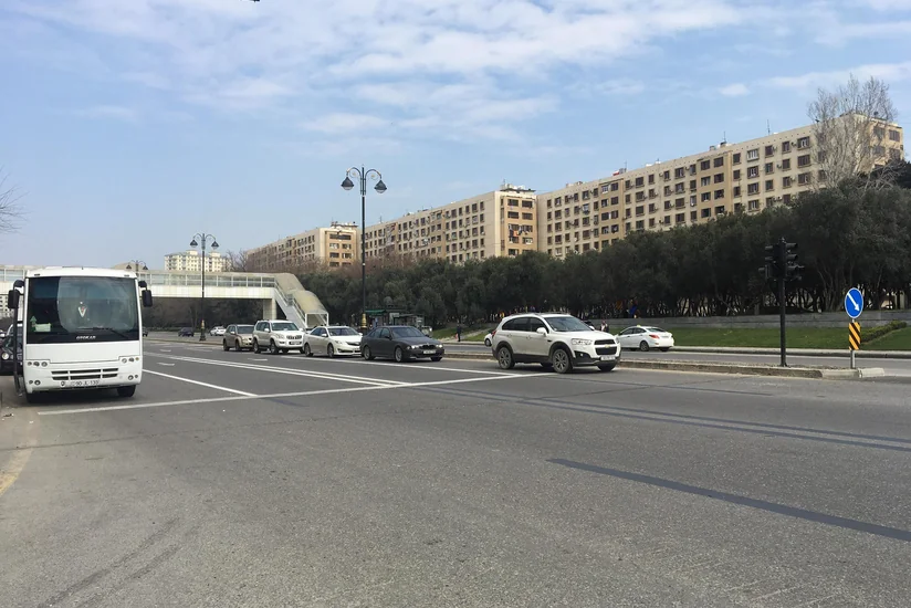 Bakının Nobel prospektində və Zığ şosesində yeni sola və geriyə dönmə yerləri yaradılıb