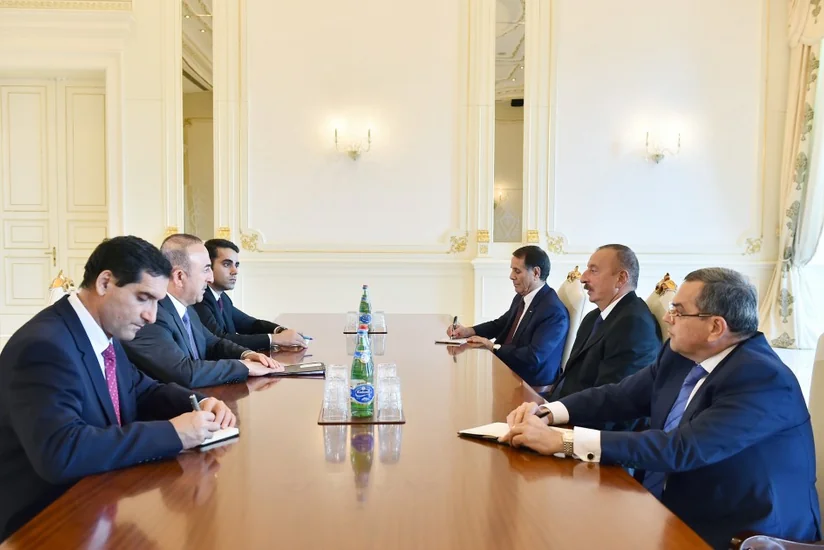 Prezident İlham Əliyev Türkiyənin xarici işlər nazirini qəbul edib - YENİLƏNİB
