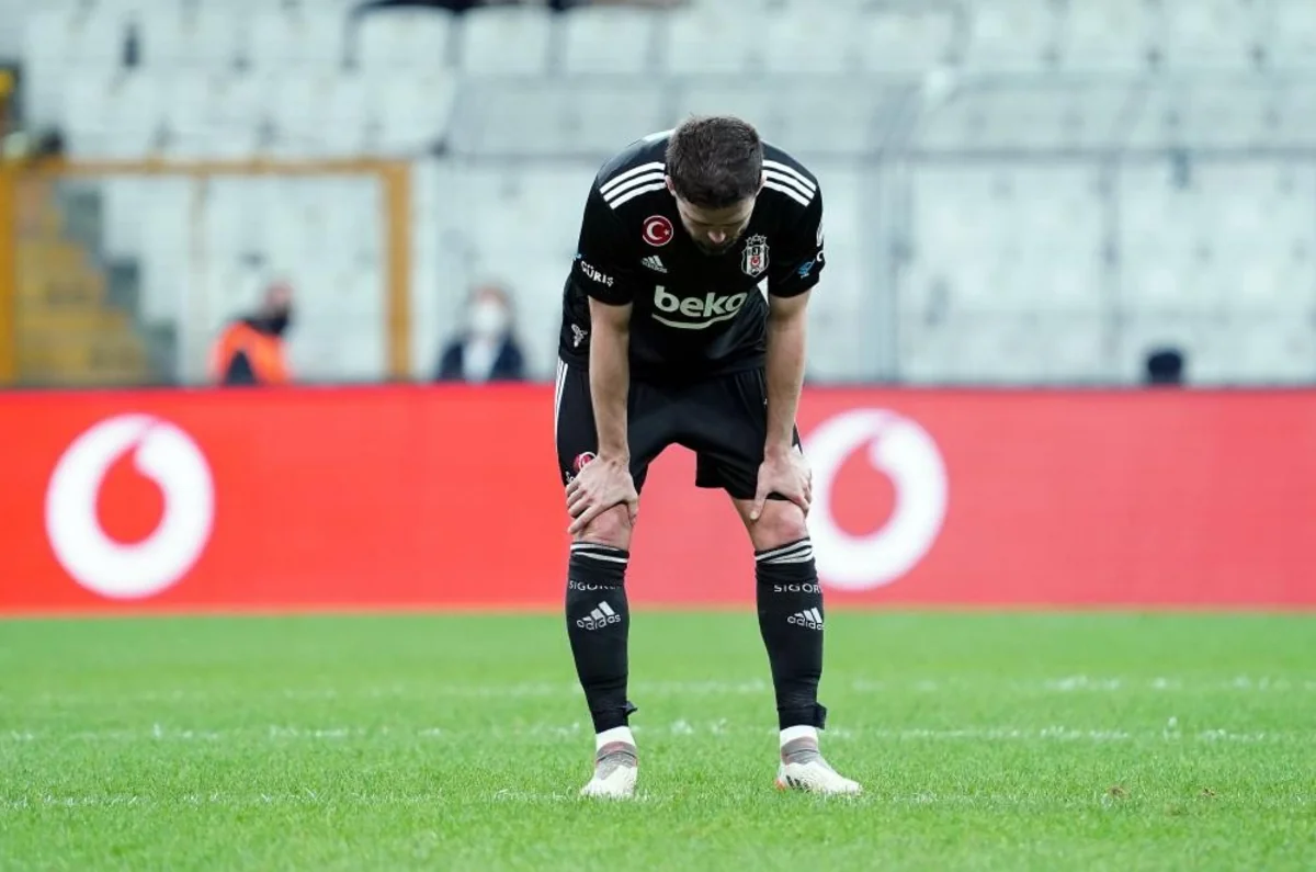 Beşiktaş Borussiya ilə oyundan əvvəl daha bir ciddi itki ilə üzləşib