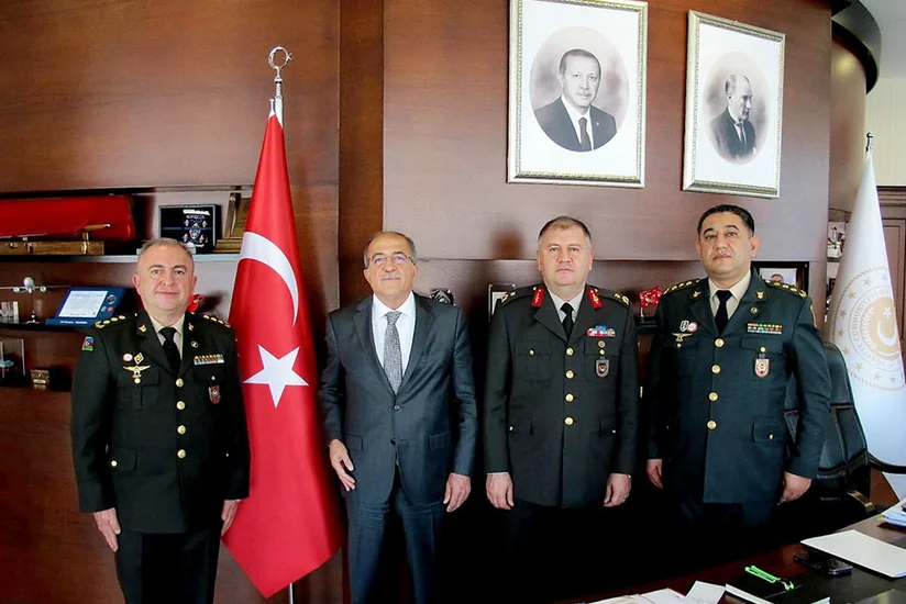 Делегация Министерства обороны Азербайджана совершает визит в Турцию