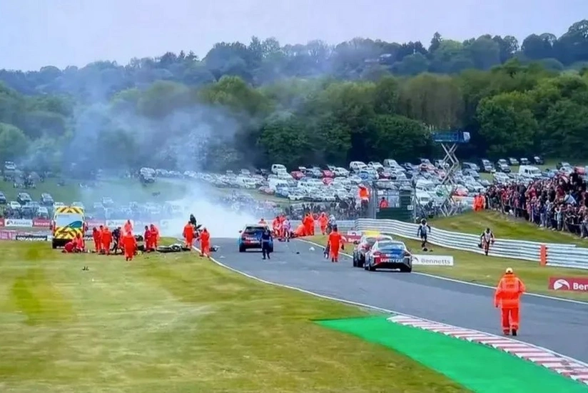 İngiltərədə keçirilən çempionat zamanı iki motosikletçi həlak olub