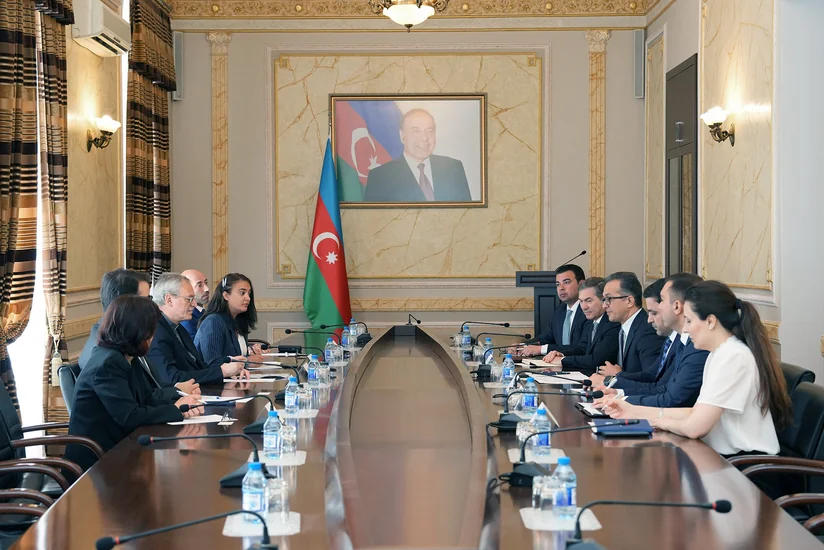 Dövlət Komitəsinin sədri Vatikanın Müqəddəs Arxeologiya üzrə Pontifik Komissiyasının prezidenti ilə görüşüb