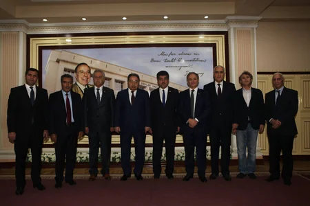 BDU-da festival qaliblərinin mükafatlandırılması mərasimi keçirilib