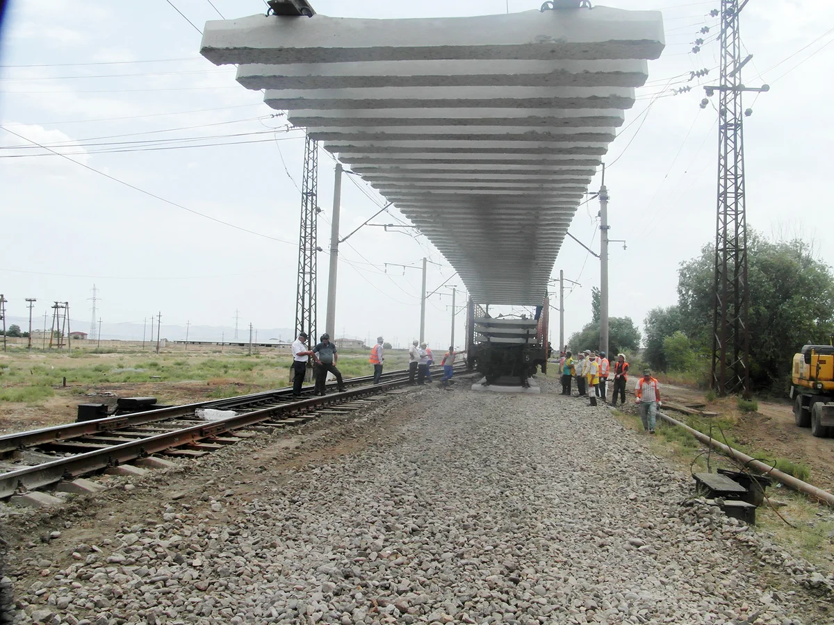 Ucar-Əlikənd mənzilində 9,5 km dəmir yolu əsaslı təmir olunur