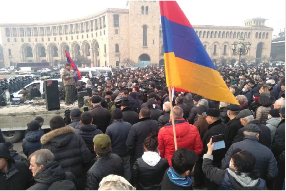 Оппозиция завершила митинг у здания правительства Армении