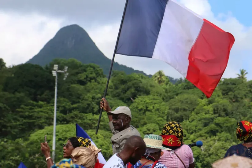Во Франции требуют увеличить контингент на Майотте из-за расширения движения за независимость