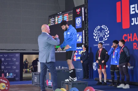 Avropa birinciliyi: Azərbaycan atletləri gümüş və bürünc medal qazanıblar