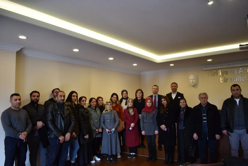 Türkiyədə 18 azərbaycanlıya müvəqqəti şəxsiyyət vəsiqəsi verildi - FOTO