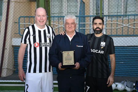 “Neft Daşları”nda “Neftçi” Futbol Klubu ilə neftçilər arasında yoldaşlıq görüşü keçirilib
