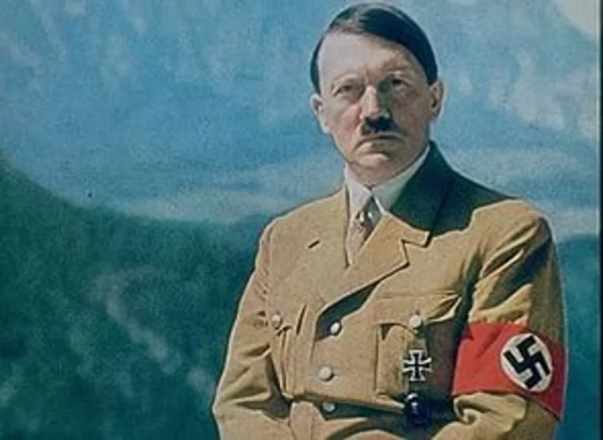 ​Alman şəhəri Hitleri 83 ildən sonra fəxri vətəndaşlıqdan məhrum edib