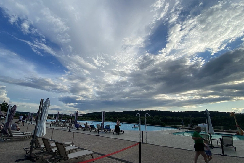 Rusiyada çimərliyə ildırım düşüb, üç nəfər ölüb