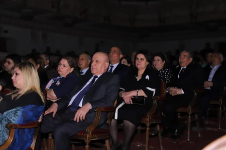Prokurorluq əməkdaşları və veteranlar Opera və Balet Teatrında olub