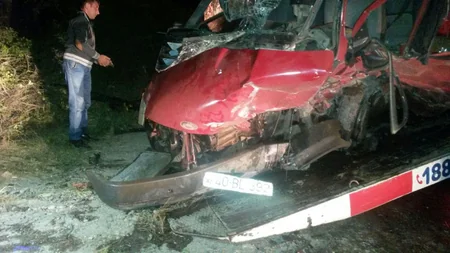 Qubada toydan qayıdan mikroavtobus qəzaya düşüb, 4 nəfər yaralanıb - FOTO