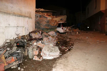 Türkiyənin ağrılı günü - zəlzələ bölgəsindən  - FOTOREPORTAJ