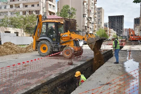 Xətai rayonunda yeni magistral su kəməri inşa edilir