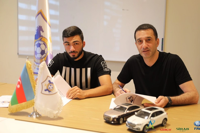 Qarabağ Musa Qurbanlı ilə müqaviləni uzatdı