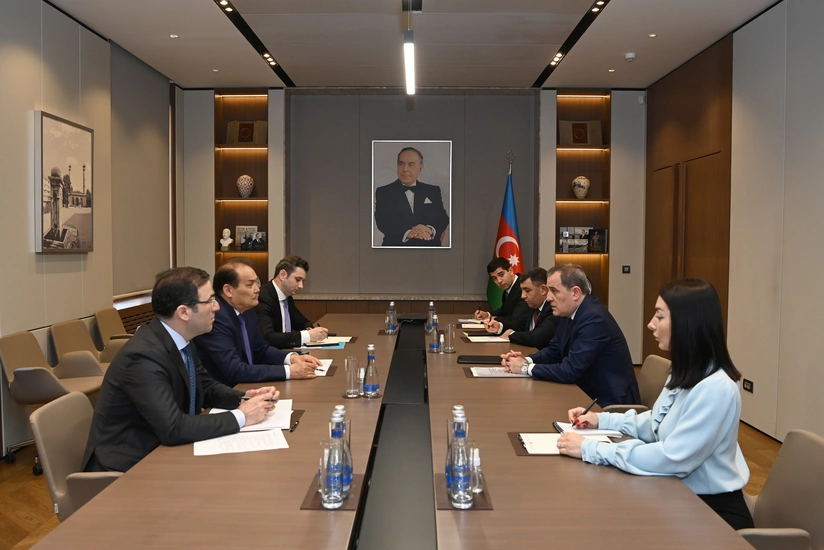 Jeyhun Bayramov meets with Secretary General of Organization of Turkic States