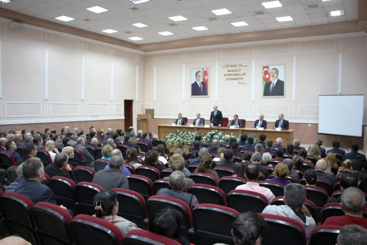 В Баку обсуждены вопросы подготовки к снежной погоде