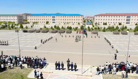 Əlahiddə Ümumqoşun Orduda gənc əsgərlər növbəti xidmət yerlərinə göndərilib