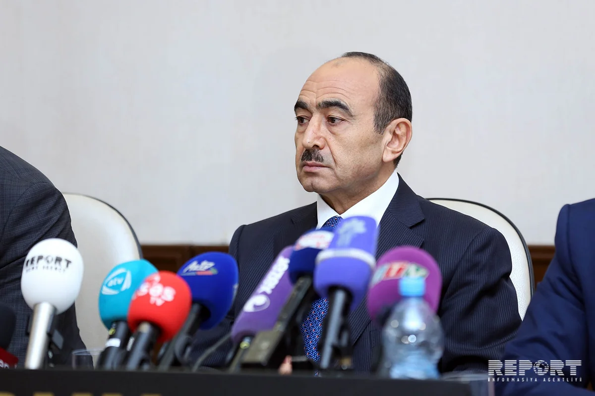 Prezidentin köməkçisi: Unutmaq lazım deyil ki, Azərbaycan dili dövlətin əsas atributlarından biridir