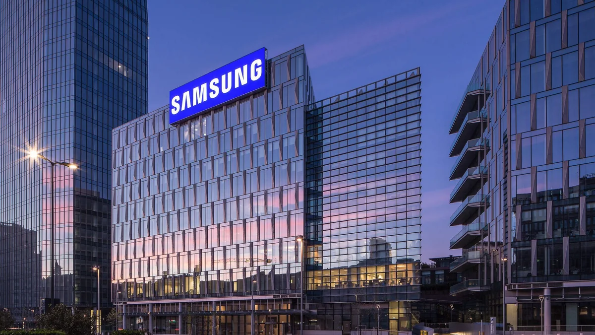 Samsung и LG выступят партнерами Apple в производстве новых iPad и MacBook