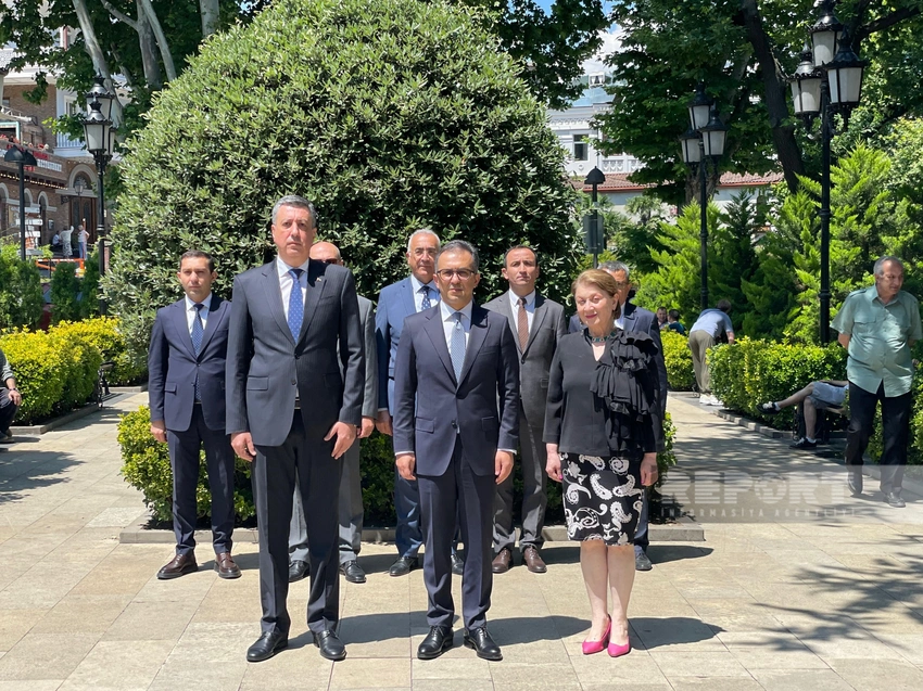 Dövlət Komitəsinin sədri Gürcüstanda səfərdədir