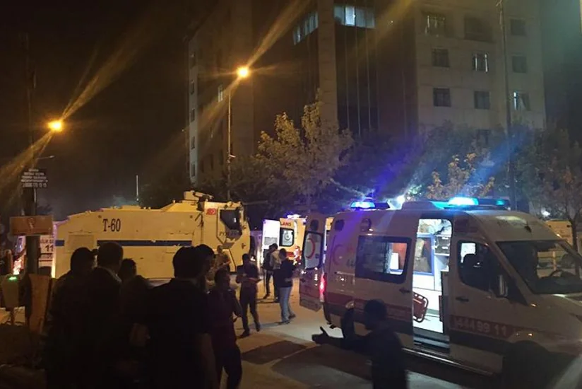 Три человека стали жертвами взрыва на востоке Турции - ОБНОВЛЕНО - ВИДЕО