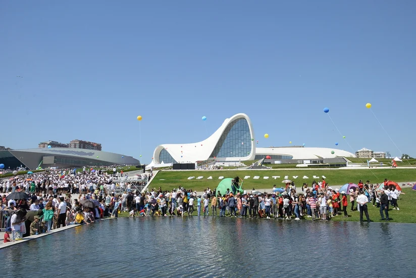 Heydər Əliyev Mərkəzinin parkında “İnnoFest Village” təşkil edilib