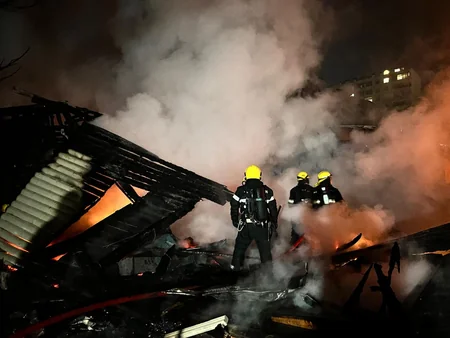 FHN: Xırdalanda iaşə obyektindəki yanğına görə binada yaşayan 45 sakin təxliyə edilib – YENİLƏNİB-4 - VİDEO