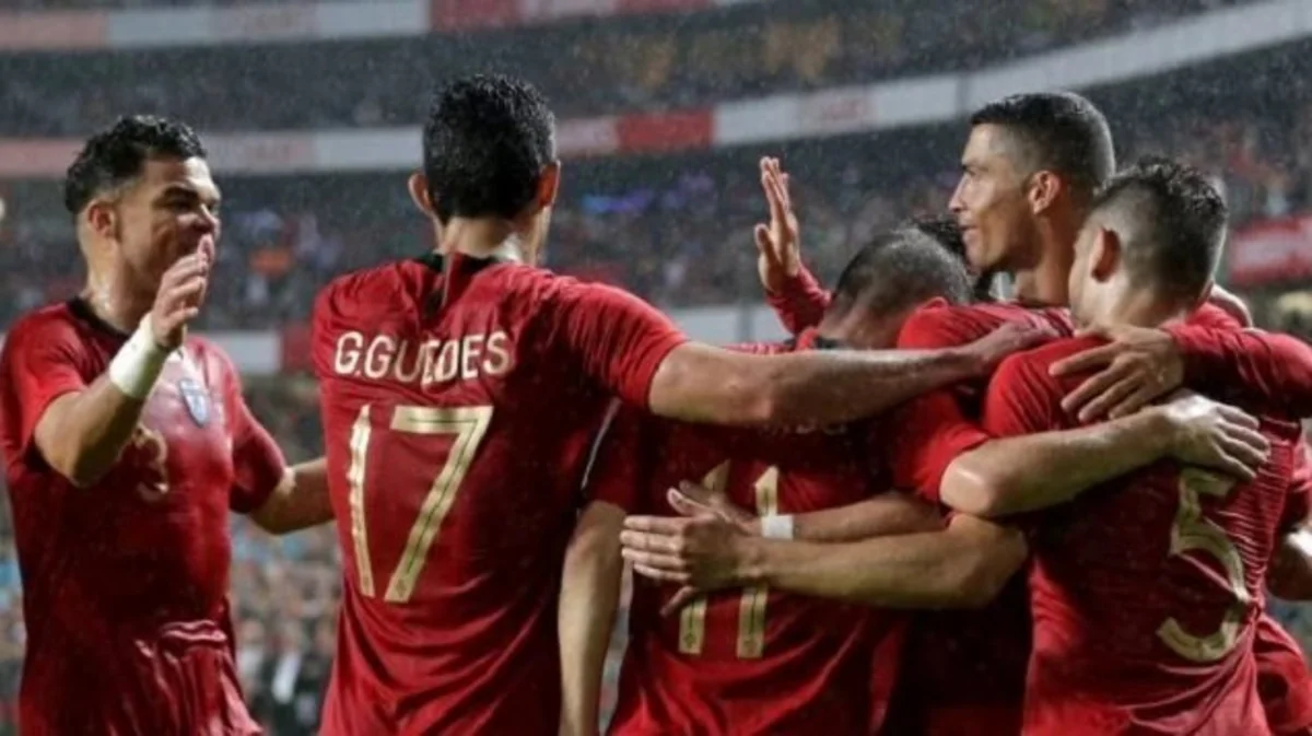 Portuqaliya yoldaşlıq görüşündə Əlcəzairi darmadağın edib - VİDEO