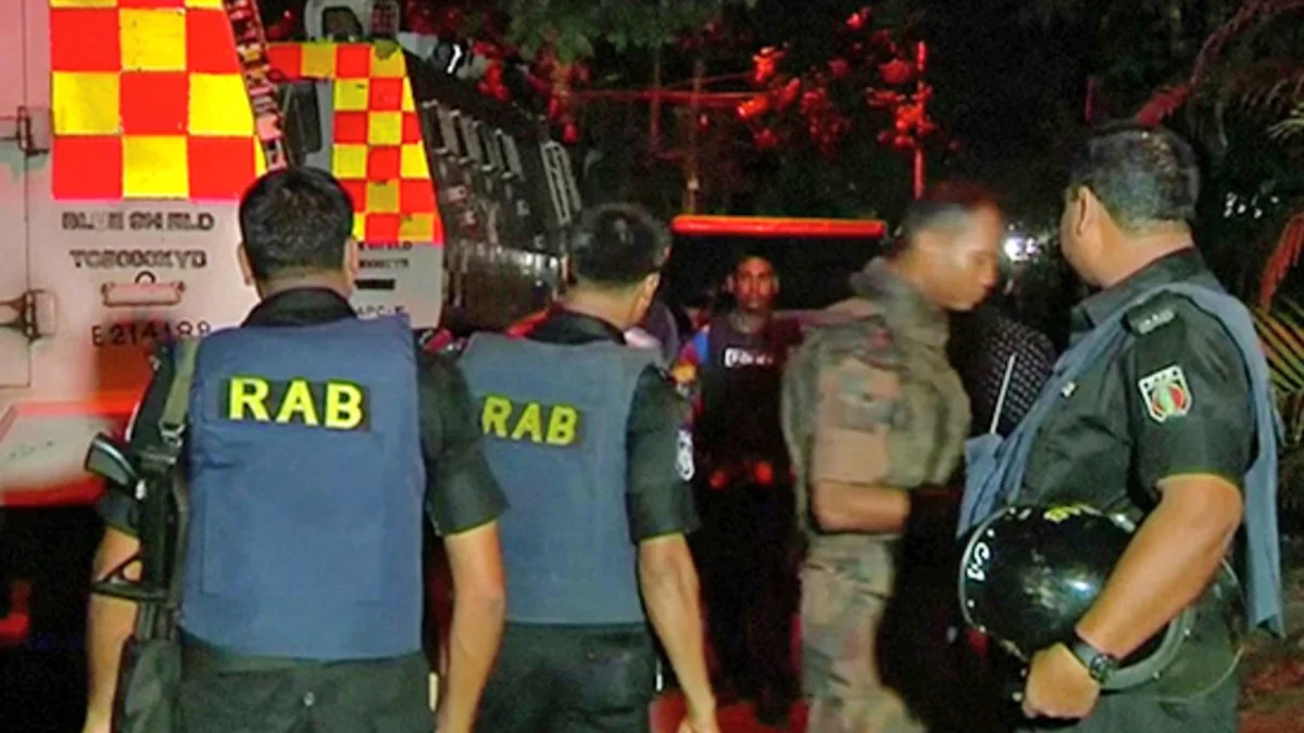 Banqladeş polisi etirazçılara atəş açıb, ölən və yaralananlar var