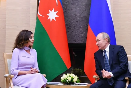 Azərbaycanın Birinci vitse-prezidenti Mehriban Əliyeva Rusiya Prezidenti Vladimir Putinlə görüşüb - FOTO